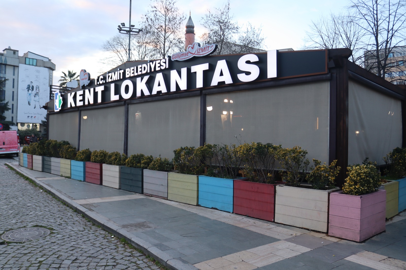 Kent Lokantalarinda ücretsiz iftar hizmeti sürüyor (6)