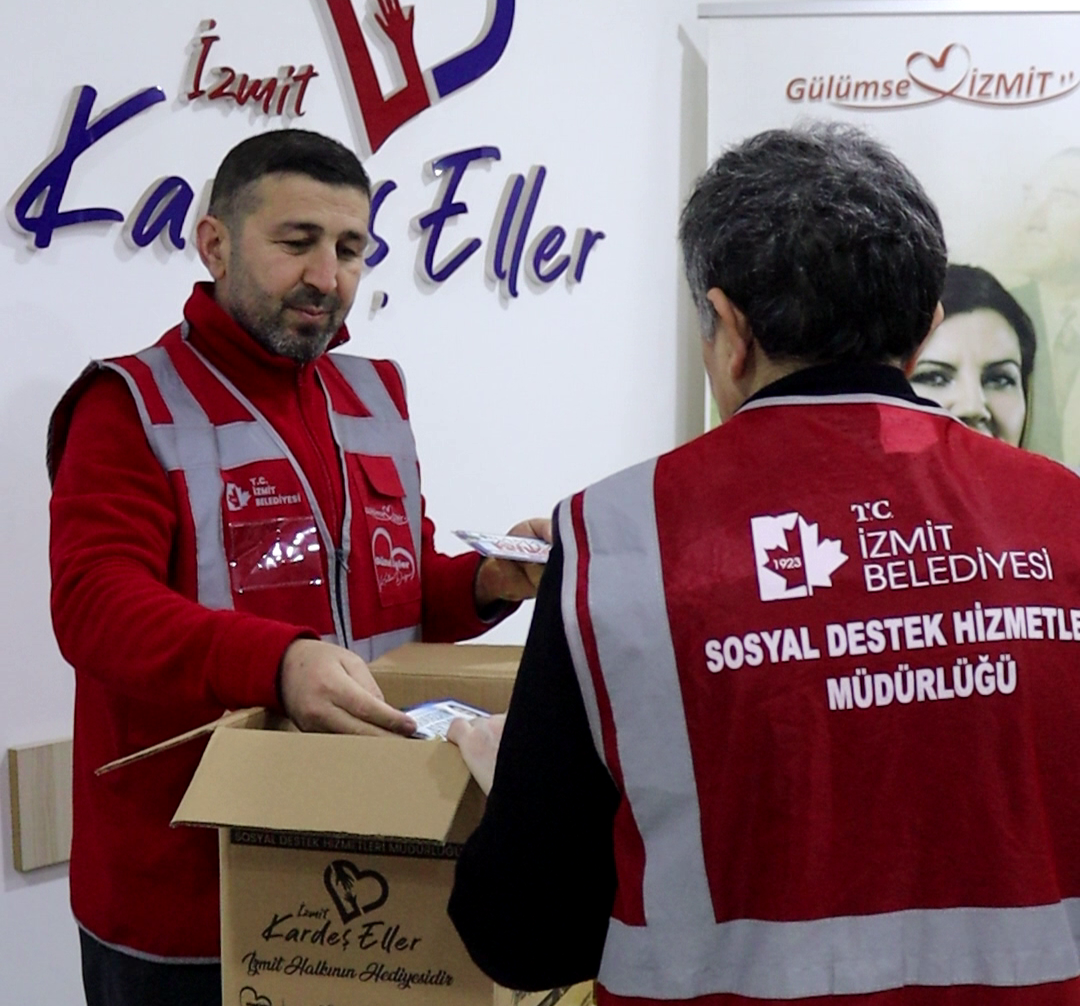 Koliler Hazırlanırken (1) Koliler Hazırlanırken (1)