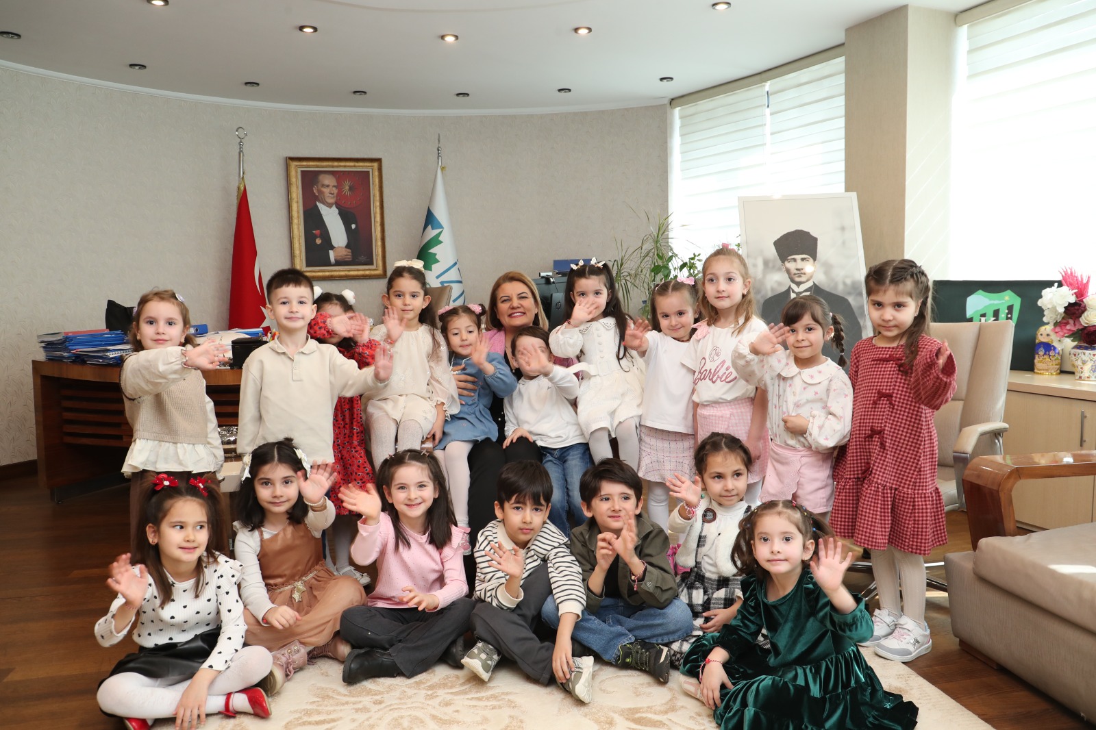 Miniklerden Fatma Baskan'a bayram sürprizi (5)