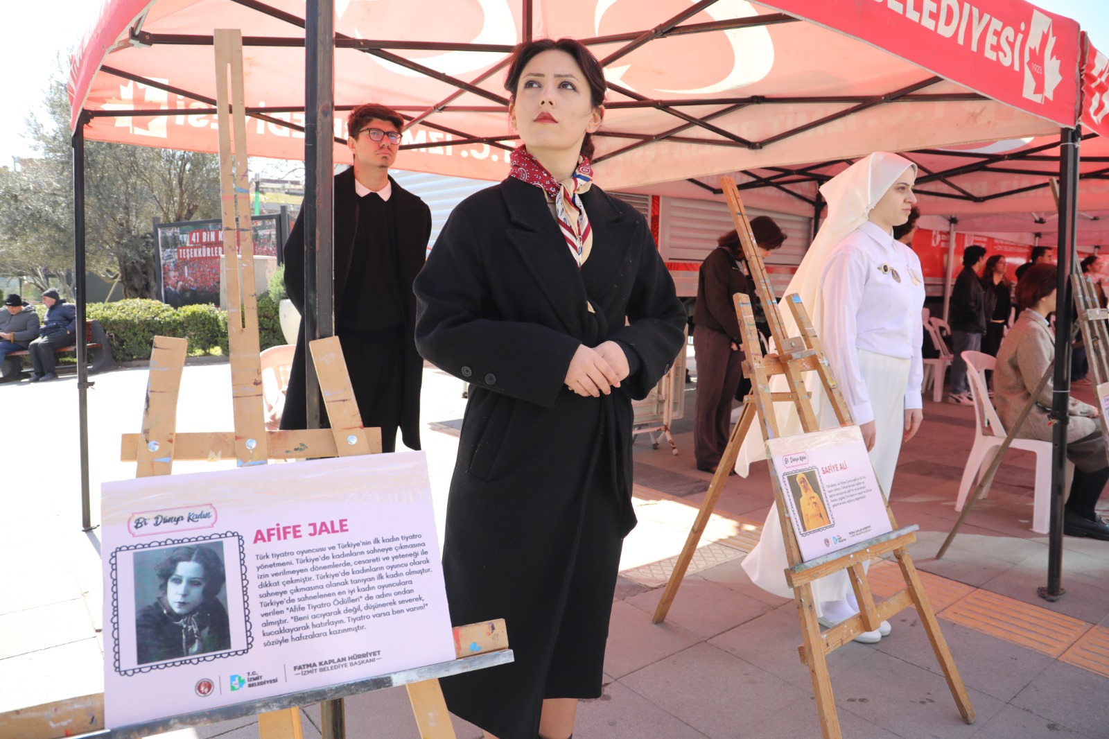‘Bi Dünya Kadın’ canlı heykel sergisi (14)