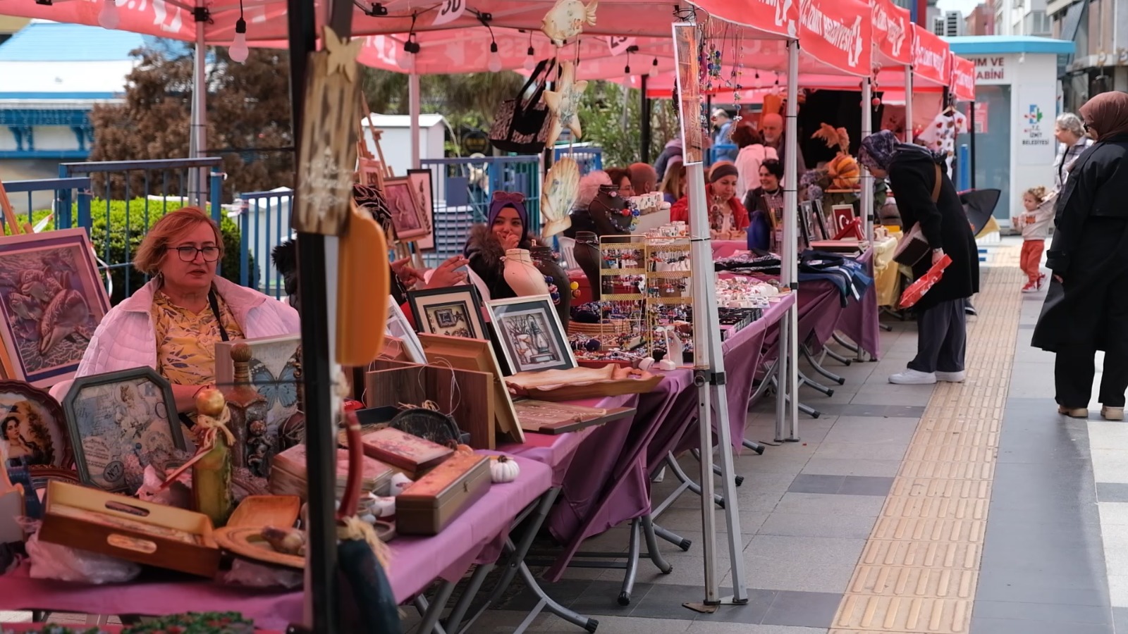 Dünya Sanat Günü İzmit’te coşkuyla başladı (17)