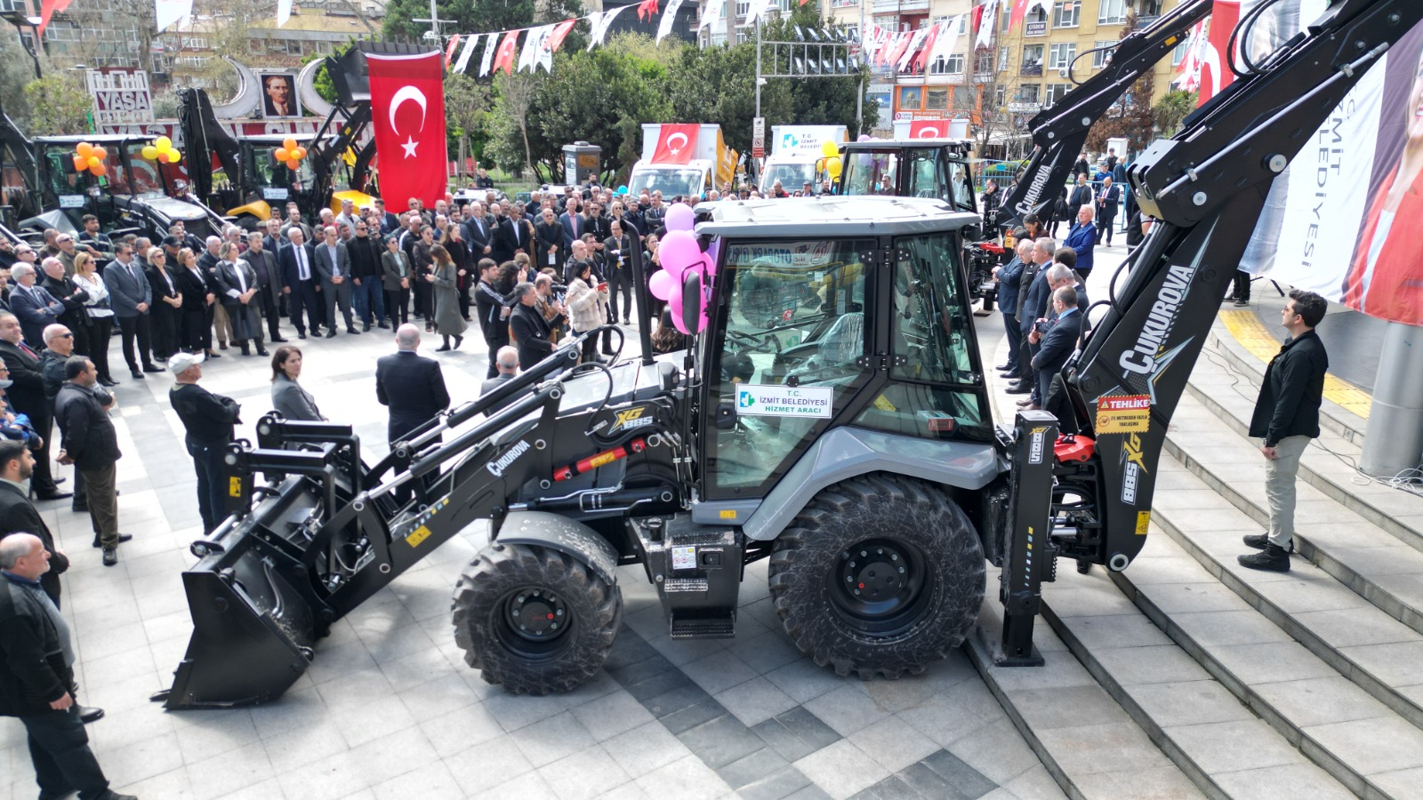 Izmit Belediyesi araç filosunu büyüttü Hedef 2027'de 400 araç (5) Izmit Belediyesi araç filosunu büyüttü Hedef 2027'de 400 araç (5)
