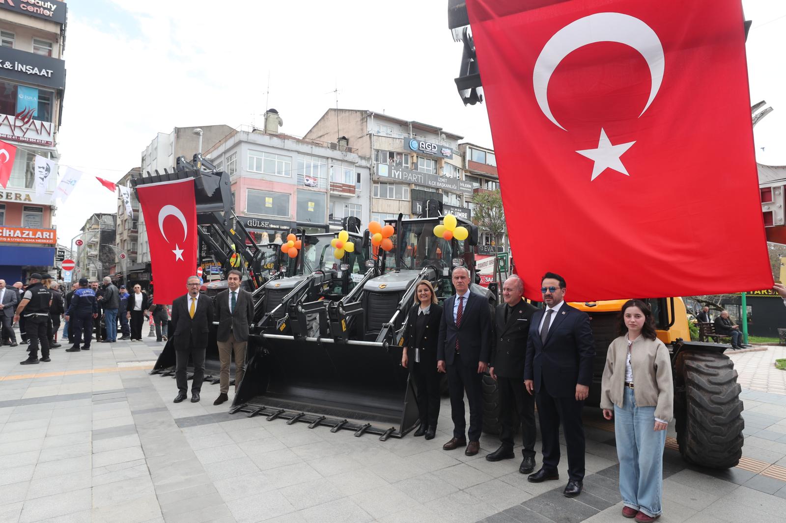 Izmit Belediyesi araç filosunu büyüttü Hedef 2027'de 400 araç (7) Izmit Belediyesi araç filosunu büyüttü Hedef 2027'de 400 araç (7)