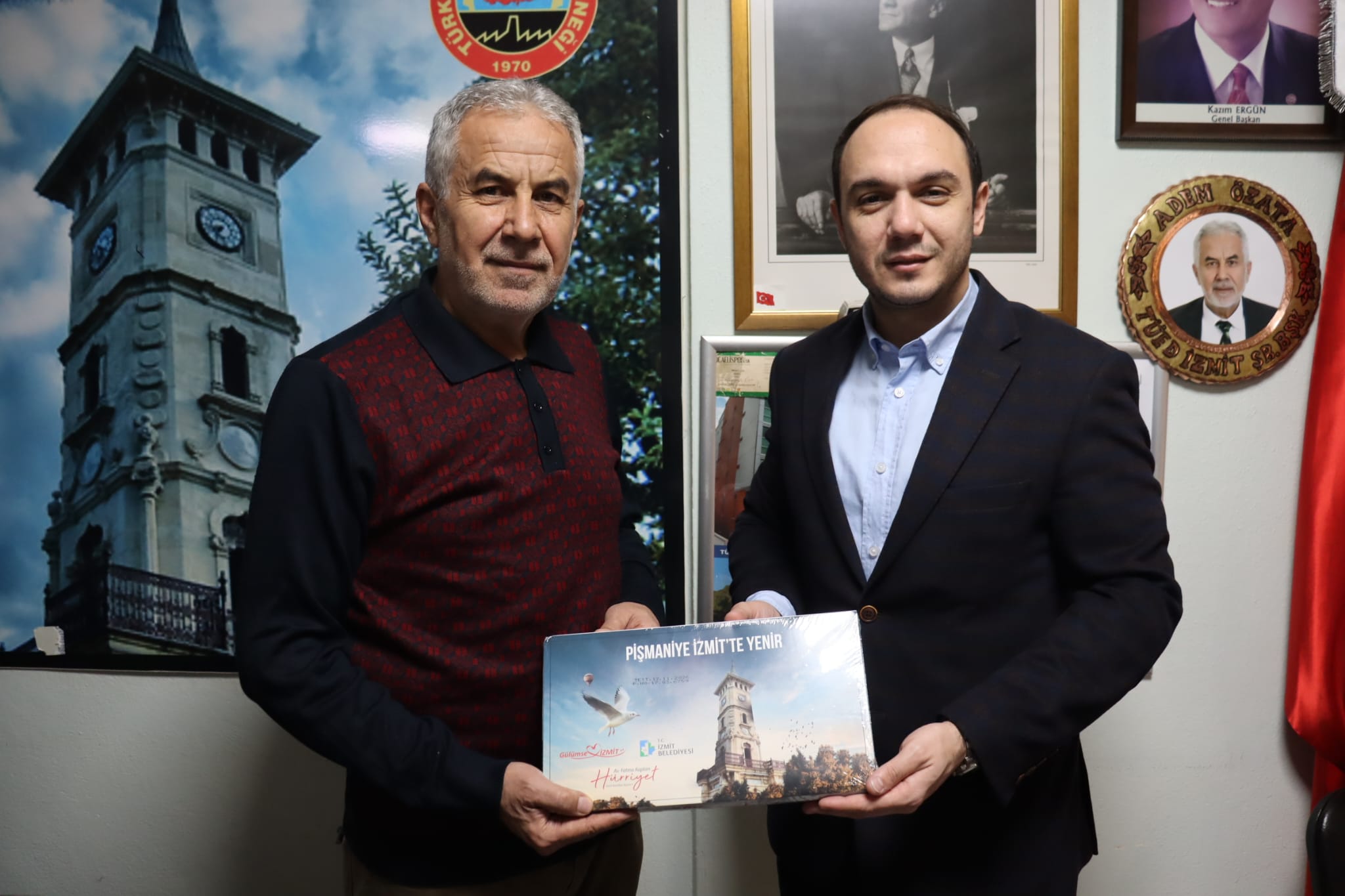 Izmit Belediyesinin kentteki derneklere ziyaretleri devam diyor (1) Izmit Belediyesinin kentteki derneklere ziyaretleri devam diyor (1)
