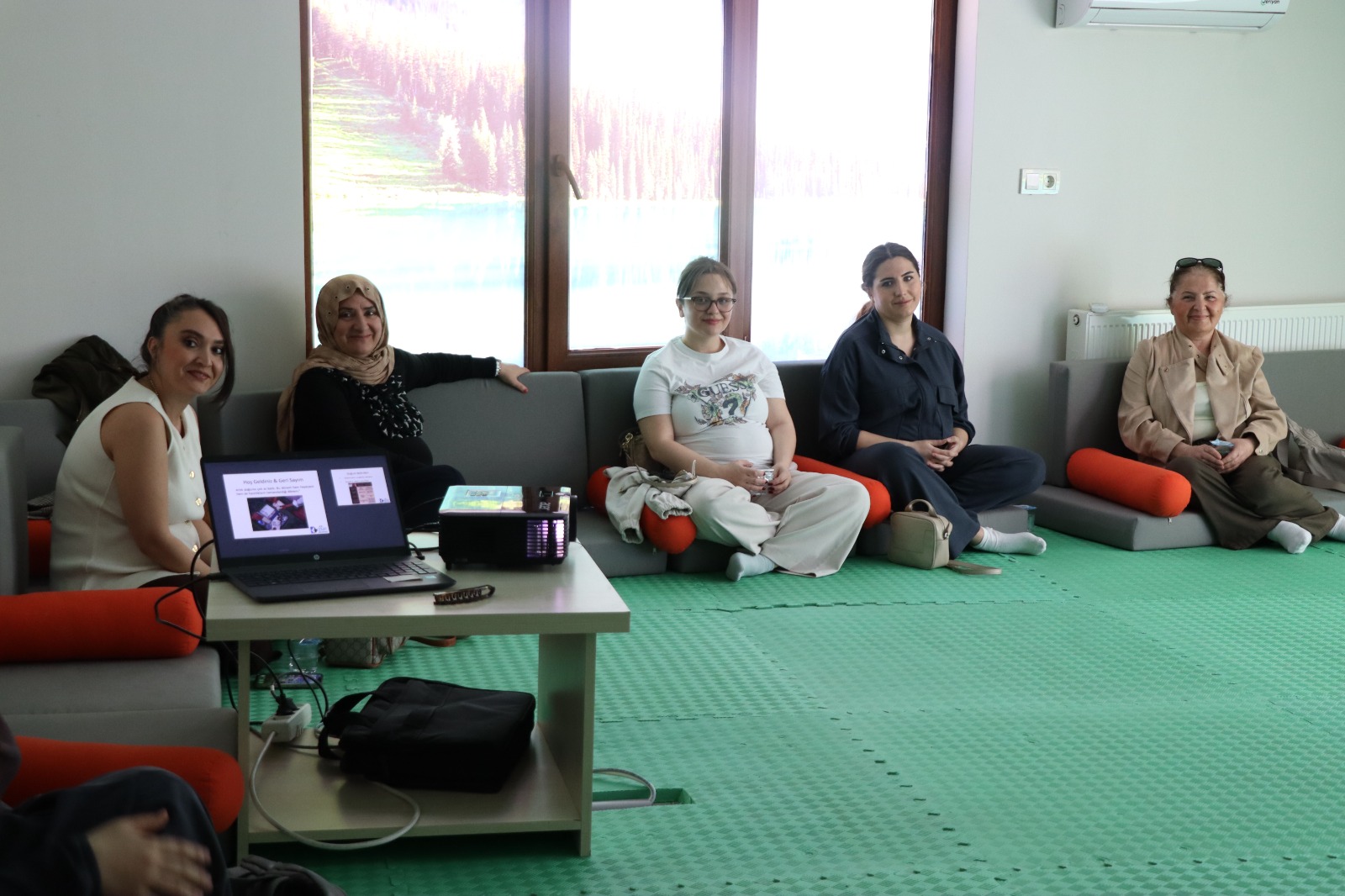 Izmit'te anne adaylarina bilinçli gebelik egitimi devam ediyor (1) Izmit'te anne adaylarina bilinçli gebelik egitimi devam ediyor (1)