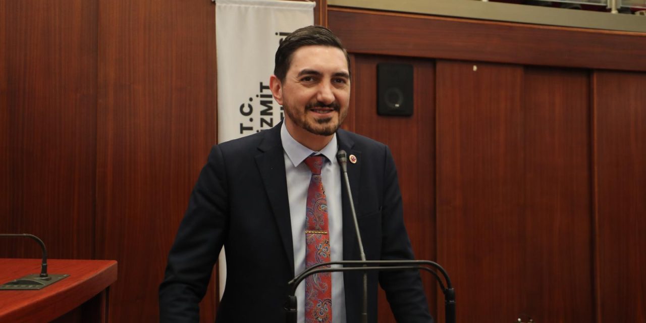 NAZIM GENÇTÜRK, “İZMİT BELEDİYESİNİN BÜTÇE PLANLAMASINDAKİ DİSİPLİNİNİ GÖREBİLİYORUZ”