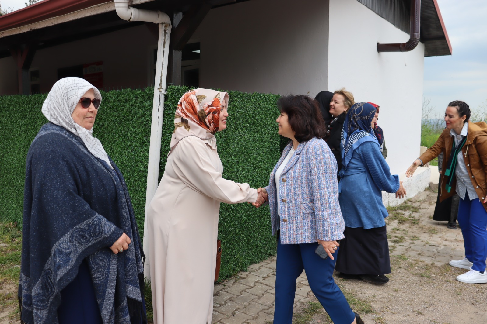 Çubuklubala’daki İZMEK Kursiyerlerinden İzmit Belediyesine teşekkür (3) Çubuklubala’daki İZMEK Kursiyerlerinden İzmit Belediyesine teşekkür (3)