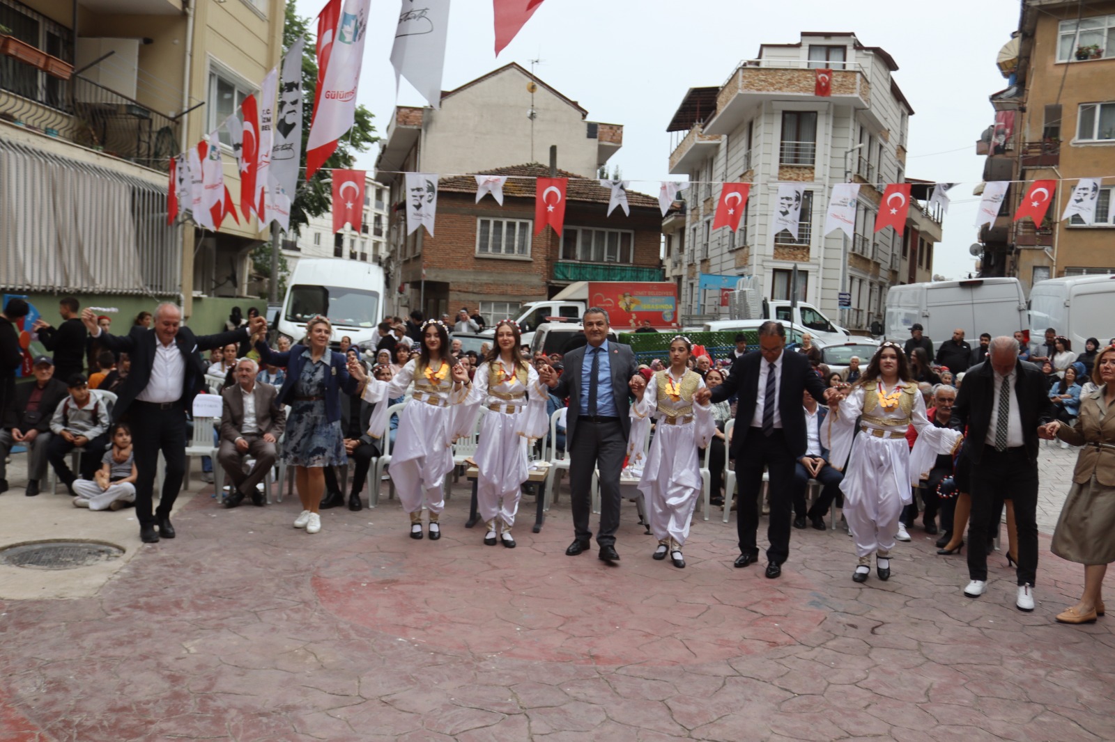 Hıdırellez Şenliğinin son günü Kertil Tekke Meydanında coşkuyla yaşandı (14)