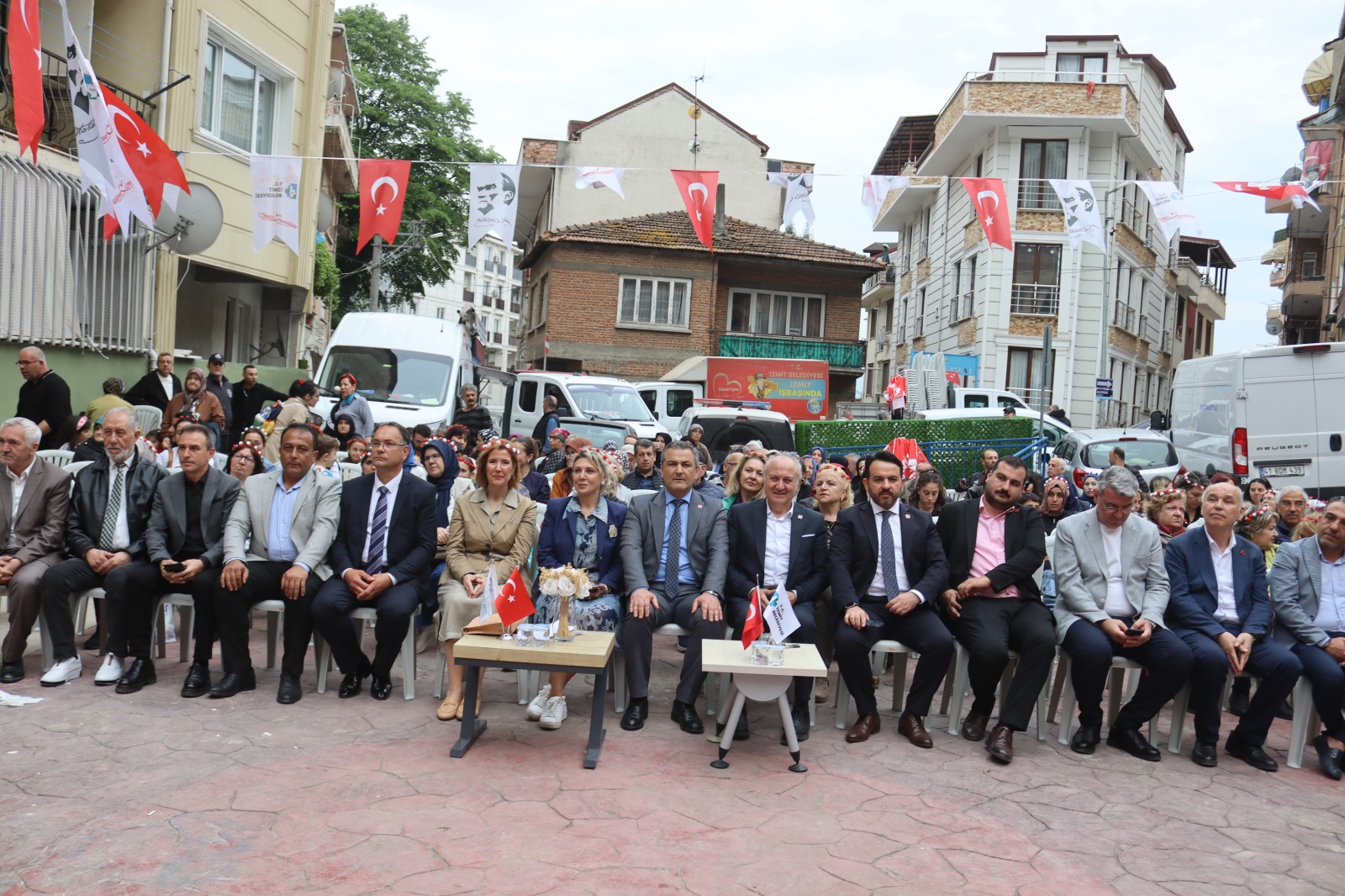 Hıdırellez Şenliğinin son günü Kertil Tekke Meydanında coşkuyla yaşandı (2)
