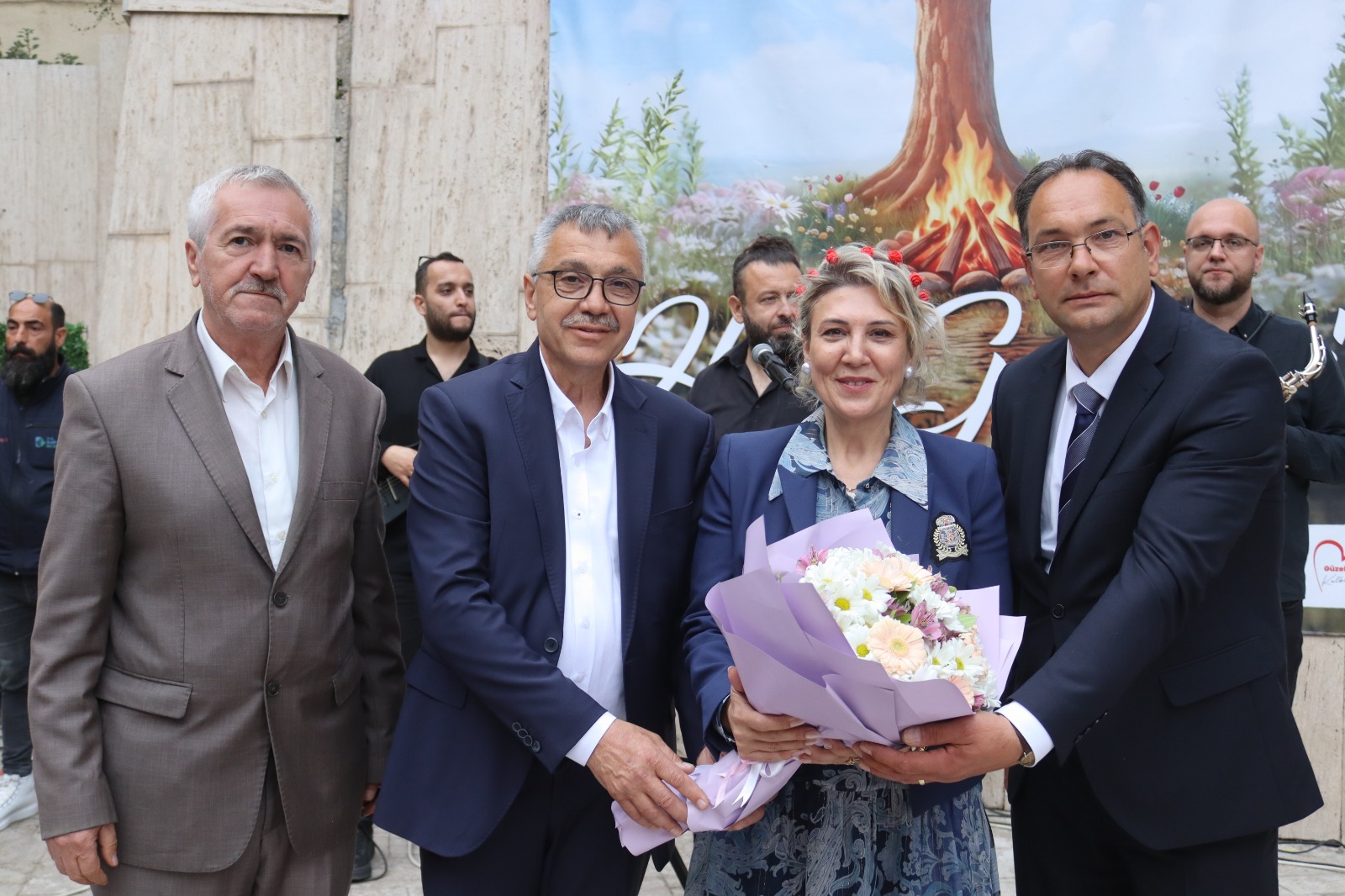 Hıdırellez Şenliğinin son günü Kertil Tekke Meydanında coşkuyla yaşandı (7)