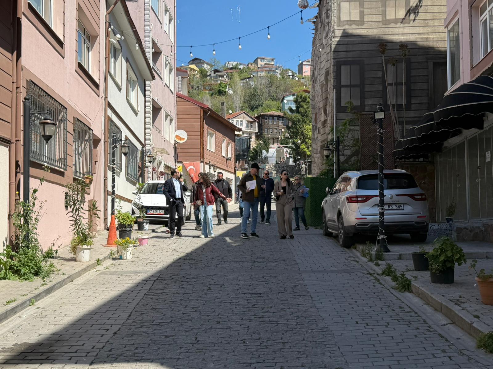 İzmit Belediyesi 3. Kapanca Sokak Festivali için çalışmalarını hızlandırdı (3) İzmit Belediyesi 3. Kapanca Sokak Festivali için çalışmalarını hızlandırdı (3)