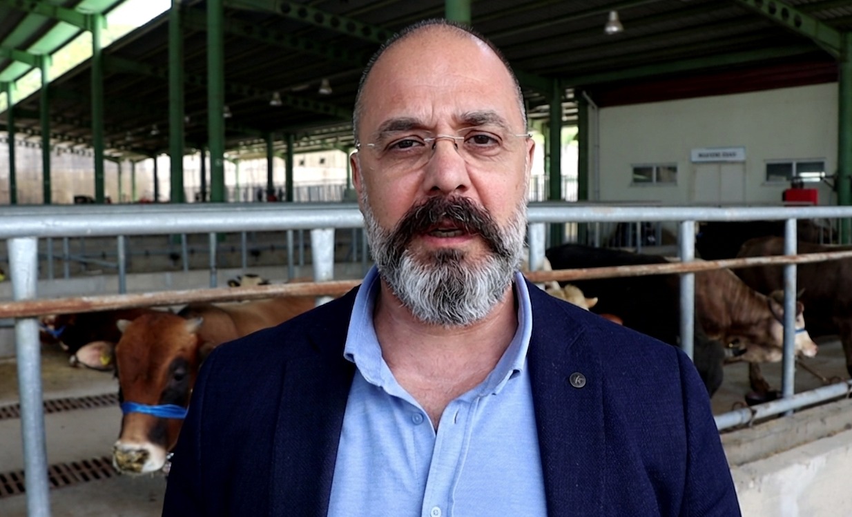 İzmit Belediyesi Veteriner İşleri Müdürü Dr. Mehmet Çetinkaya