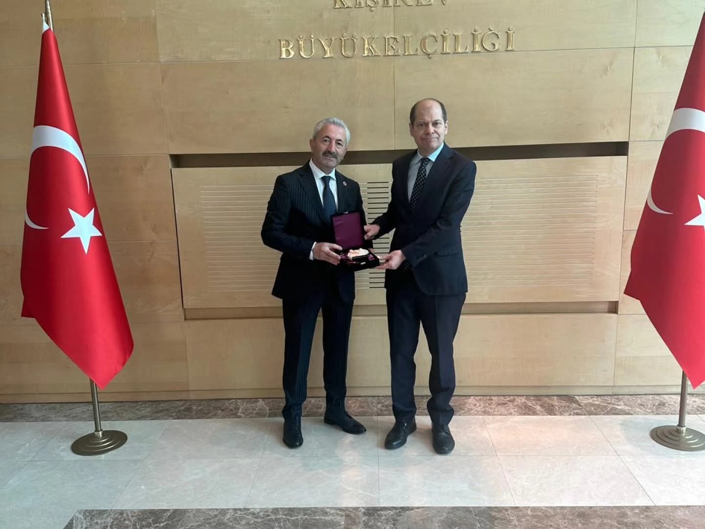 Izmit Belediyesi heyeti önemli temaslarda bulundu (2)