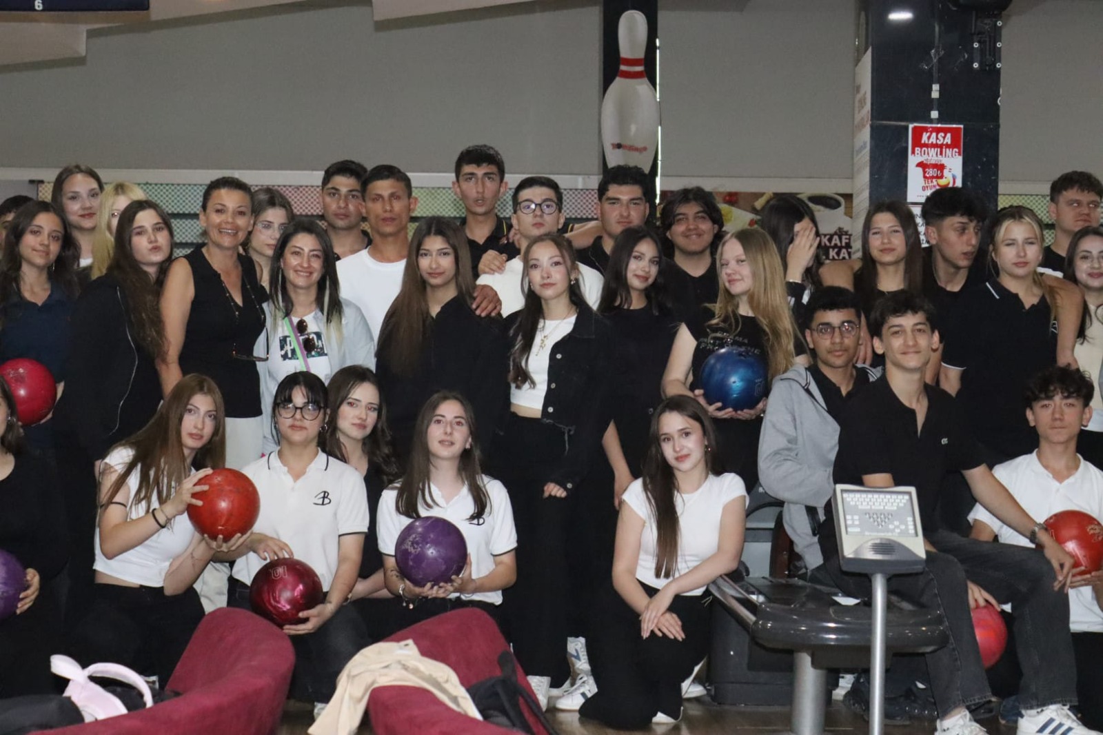 Izmit Belediyesinden 19 Mayis'a özel bowling turnuvasi (1)