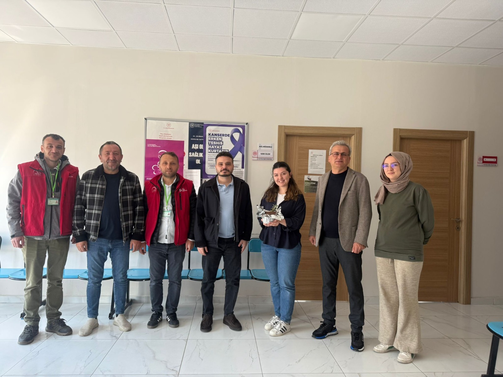 Izmit Belediyesinden ebelere anlamli sürpriz (8) Izmit Belediyesinden ebelere anlamli sürpriz (8)