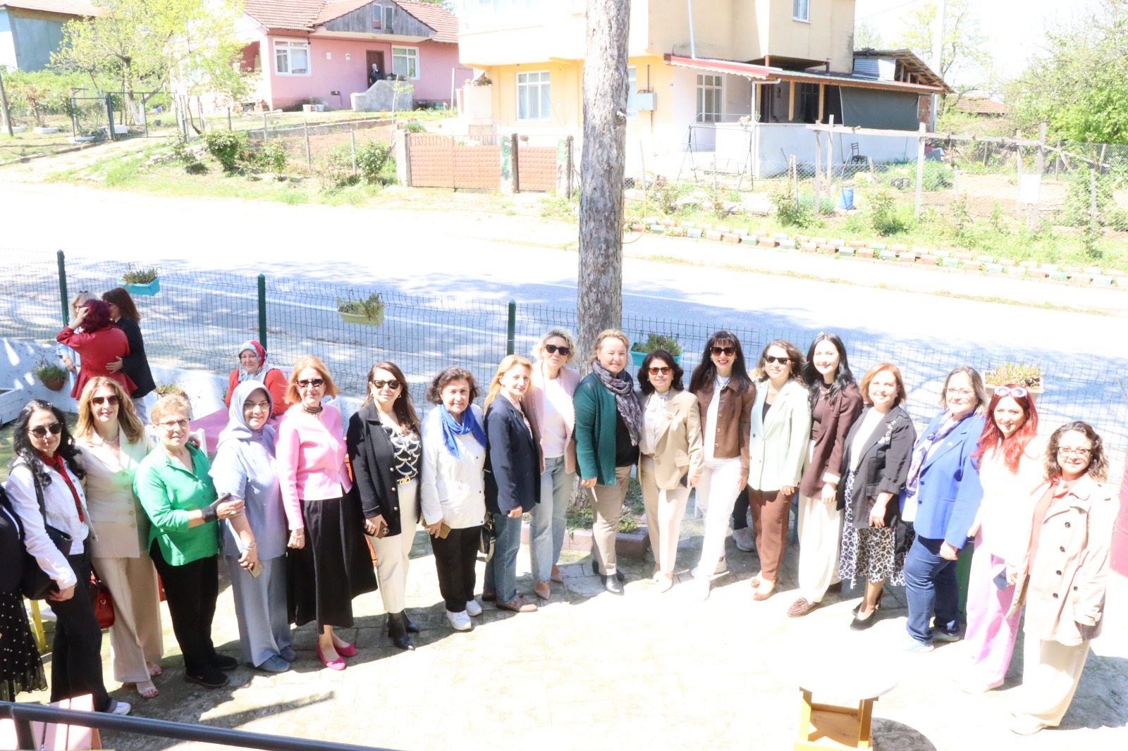 Izmit Belediyesinden kadin muhtarlara Anneler Günü kahvaltisi (13) Izmit Belediyesinden kadin muhtarlara Anneler Günü kahvaltisi (13)