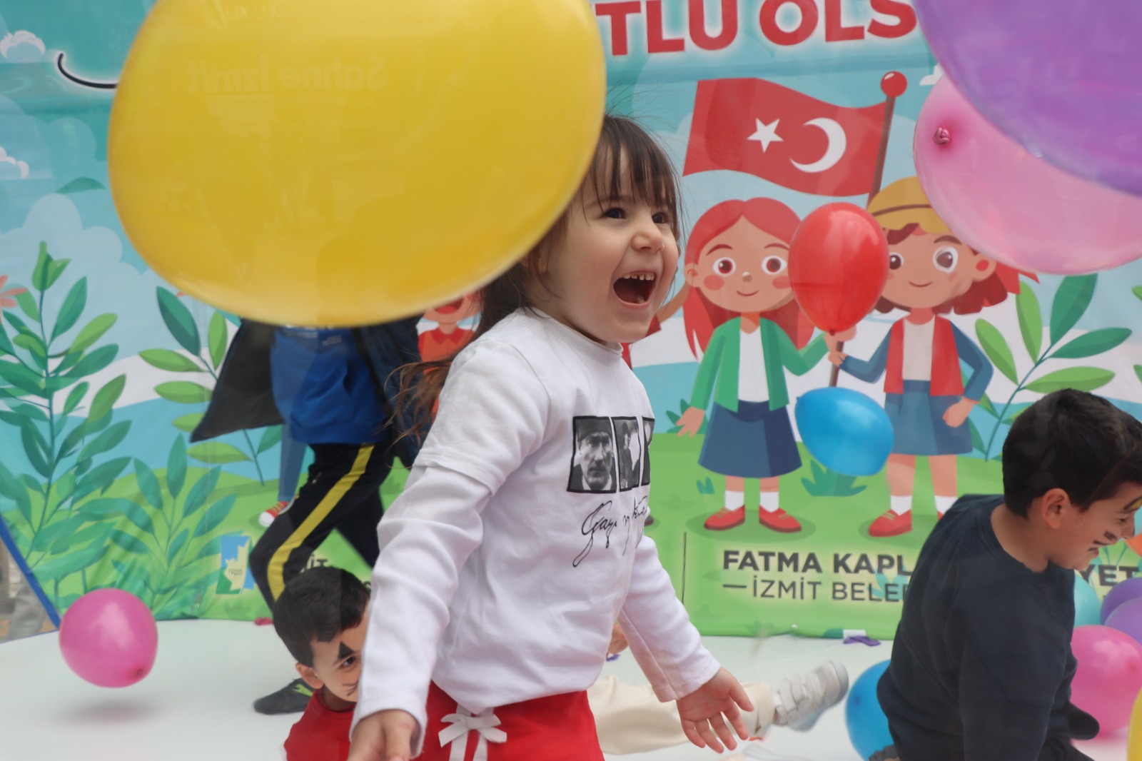 İzmit’te 23 Nisan coşkusu sürüyor (10)