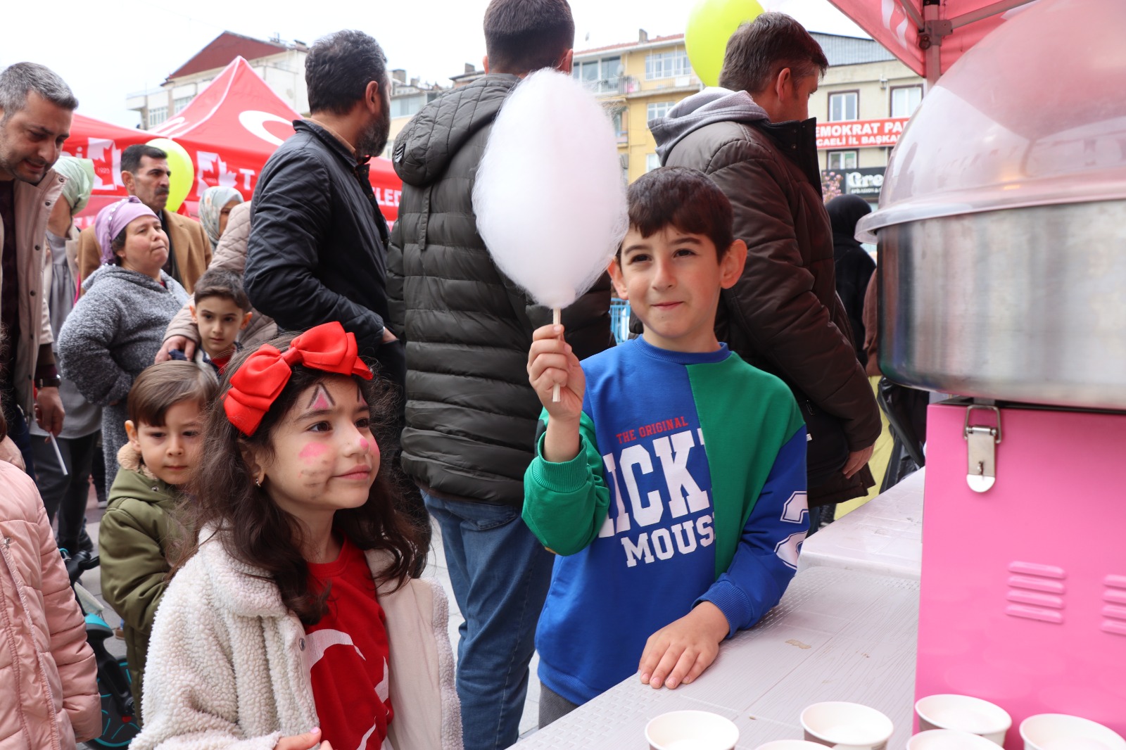 İzmit’te 23 Nisan coşkusu sürüyor (12)