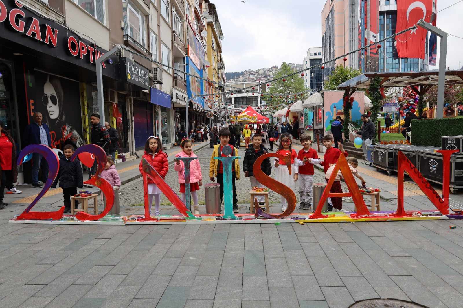 İzmit’te 23 Nisan coşkusu sürüyor (3)