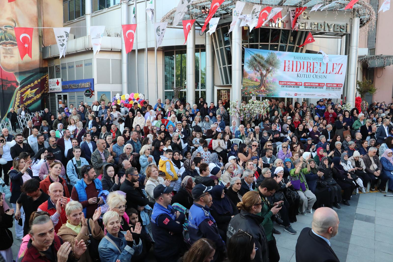 İzmit’te Hıdırellez Şenliği coşkuyla başladı (2) İzmit’te Hıdırellez Şenliği coşkuyla başladı (2)