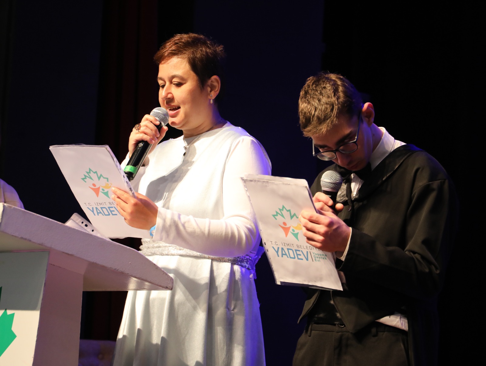 YADEV'li özel bireylerin sanat performansi büyük begeni topladi (1)