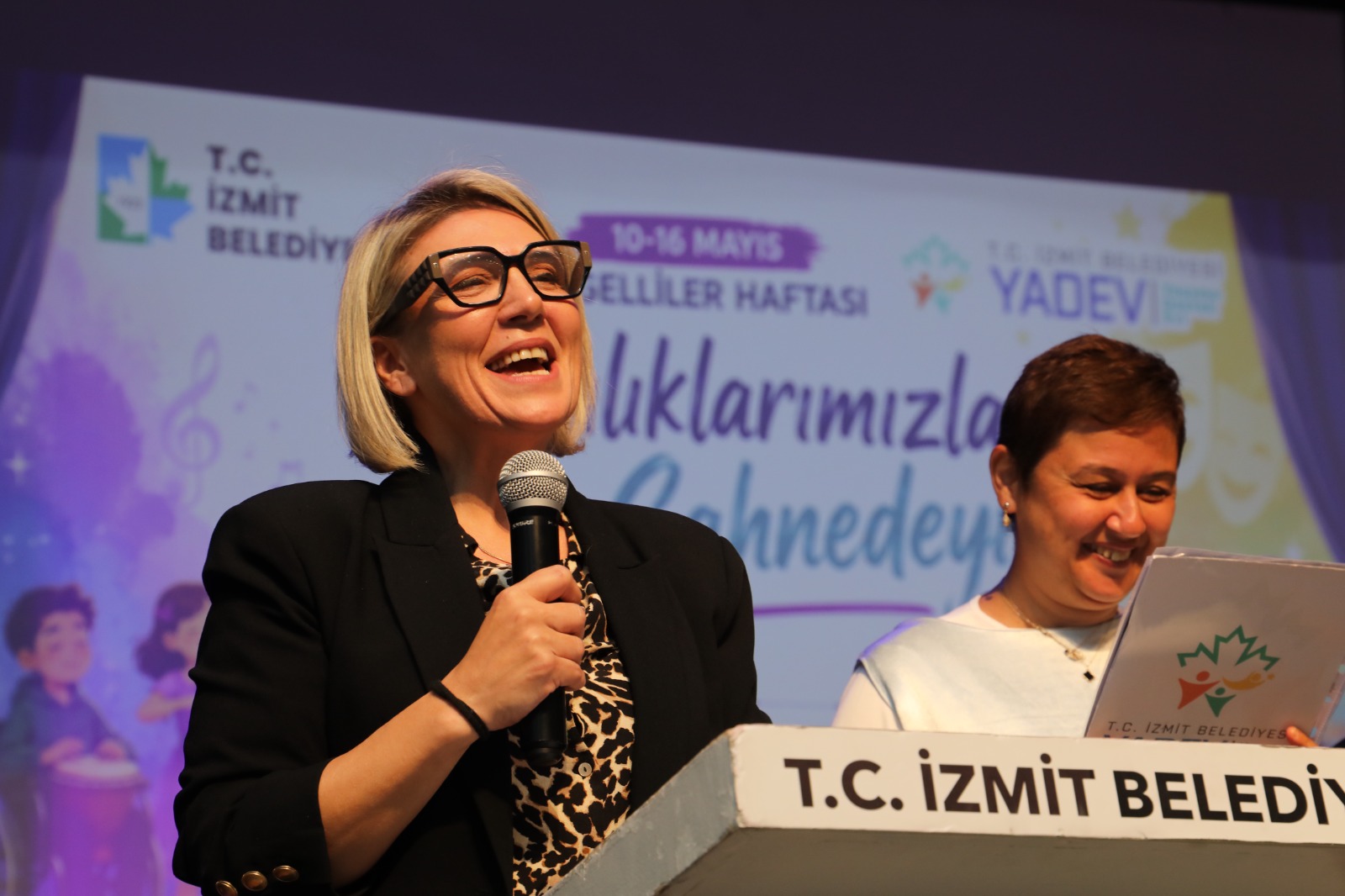 YADEV'li özel bireylerin sanat performansi büyük begeni topladi (2)