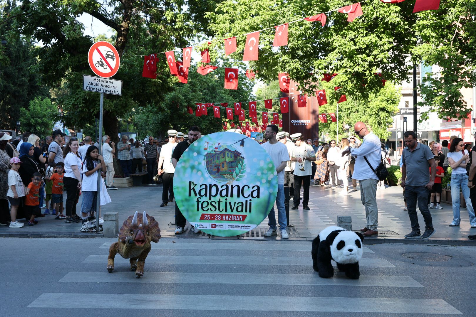 3. Kapanca Festivali renkli kortejle açıldı (10)
