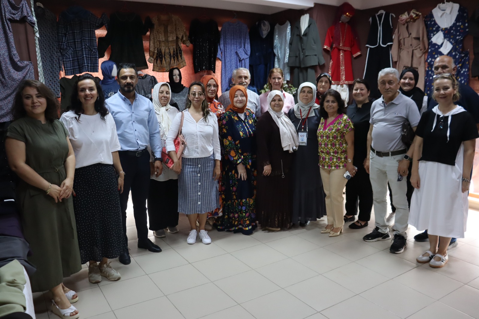 Akmese'de üretim dolu yil sergiyle taçlandi (6) Akmese'de üretim dolu yil sergiyle taçlandi (6)