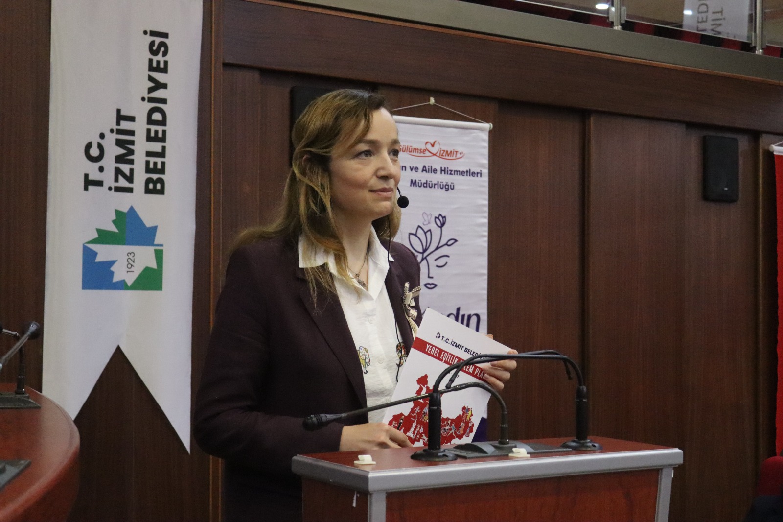 Ayse Kasikirik