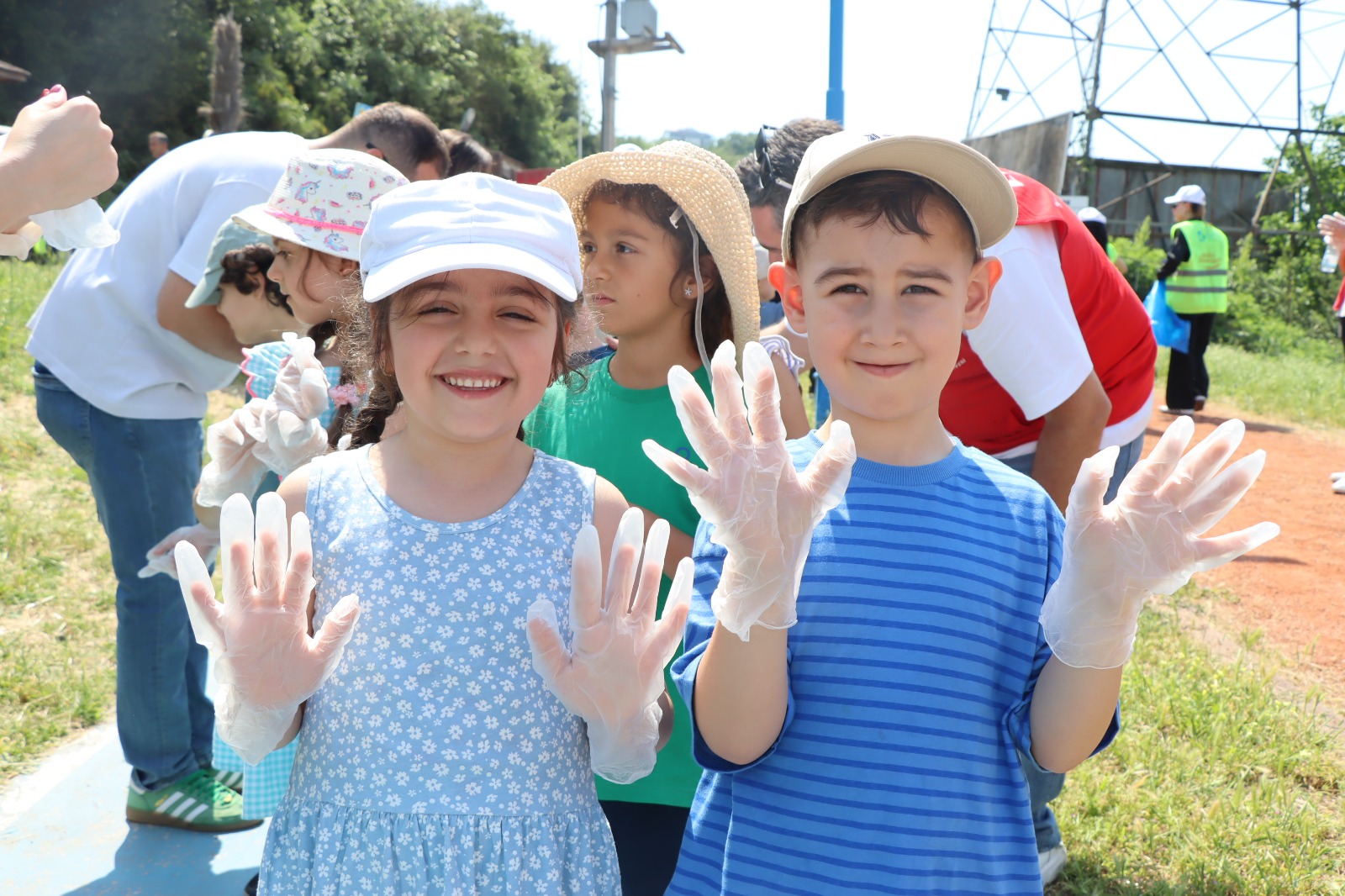 Biçkidere Göleti'nde çevre için el ele (13) Biçkidere Göleti'nde çevre için el ele (13)
