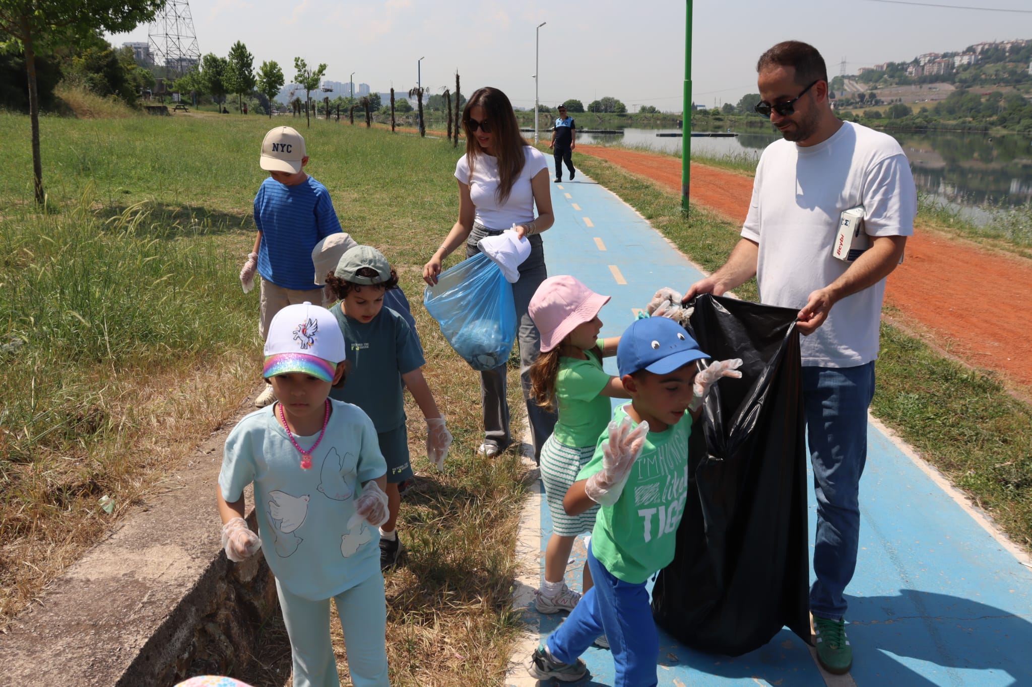 Biçkidere Göleti'nde çevre için el ele (6) Biçkidere Göleti'nde çevre için el ele (6)
