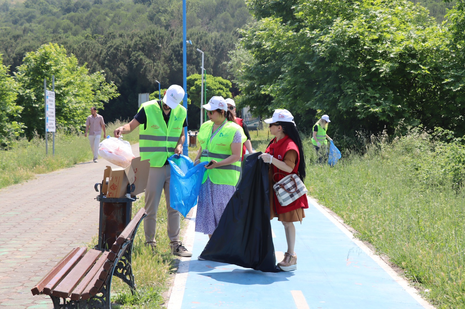 Biçkidere Göleti'nde çevre için el ele (7) Biçkidere Göleti'nde çevre için el ele (7)