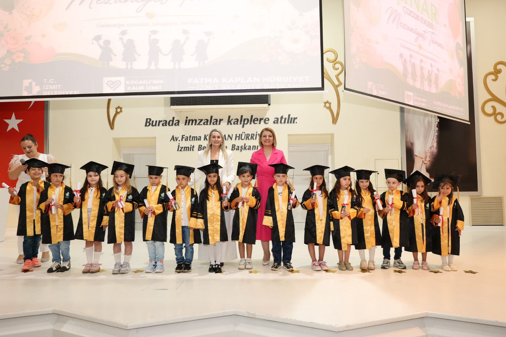 Çınar Çocuk Evlerinin minikleri mezuniyet heyecanı yaşadı (10)