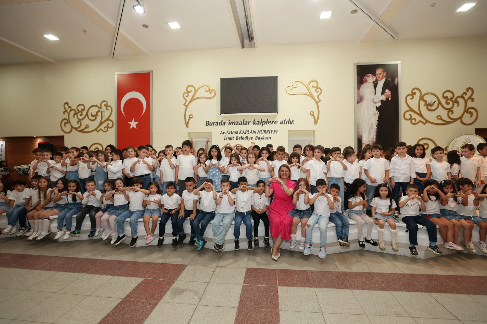 Çınar Çocuk Evlerinin minikleri mezuniyet heyecanı yaşadı (14)