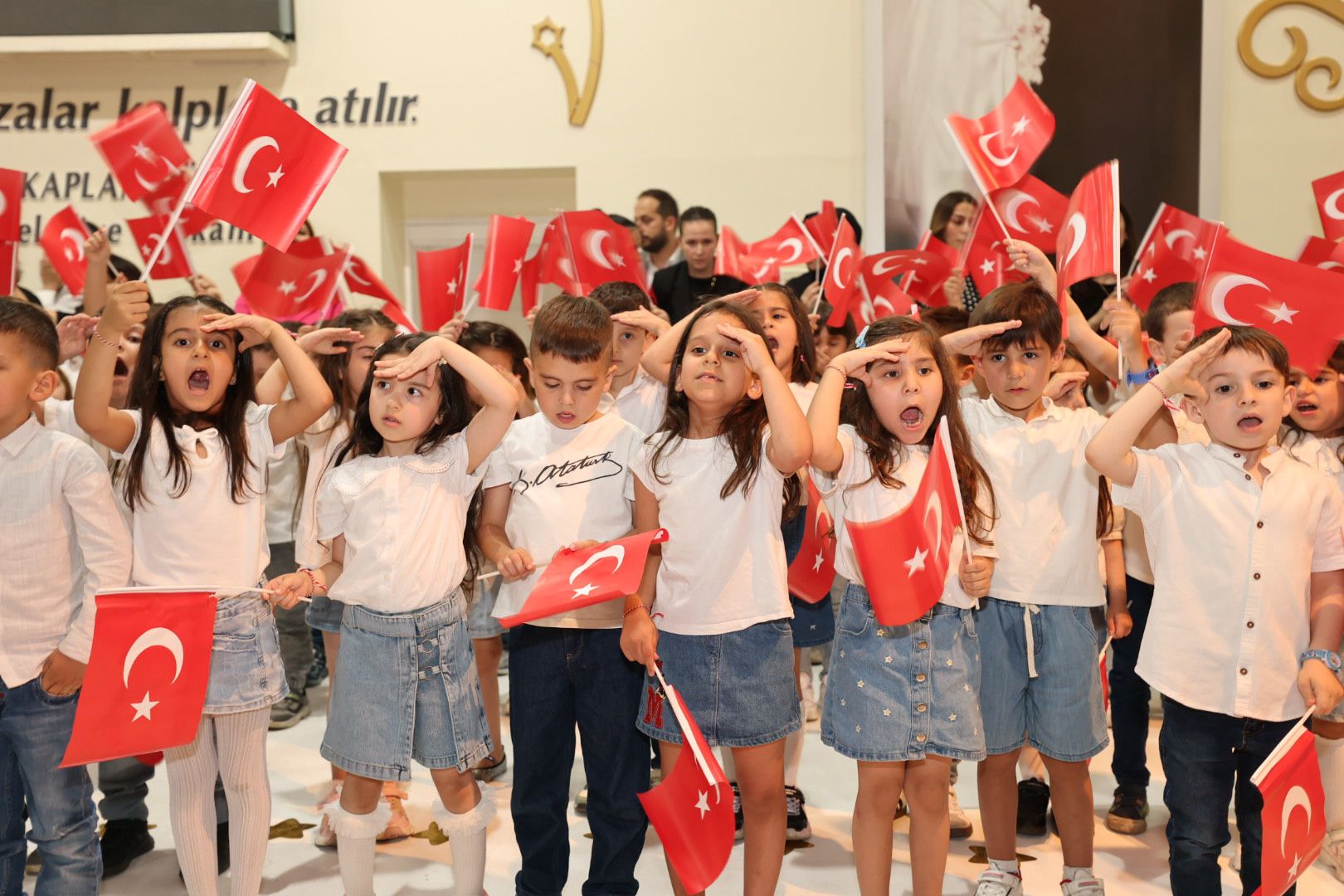 Çınar Çocuk Evlerinin minikleri mezuniyet heyecanı yaşadı (15)