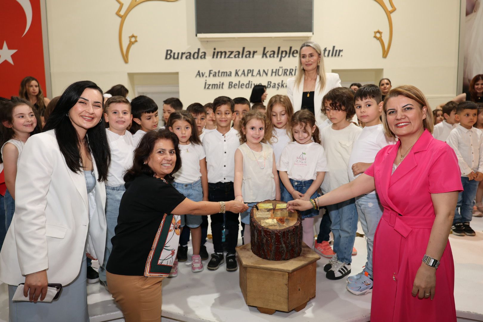 Çınar Çocuk Evlerinin minikleri mezuniyet heyecanı yaşadı (18)