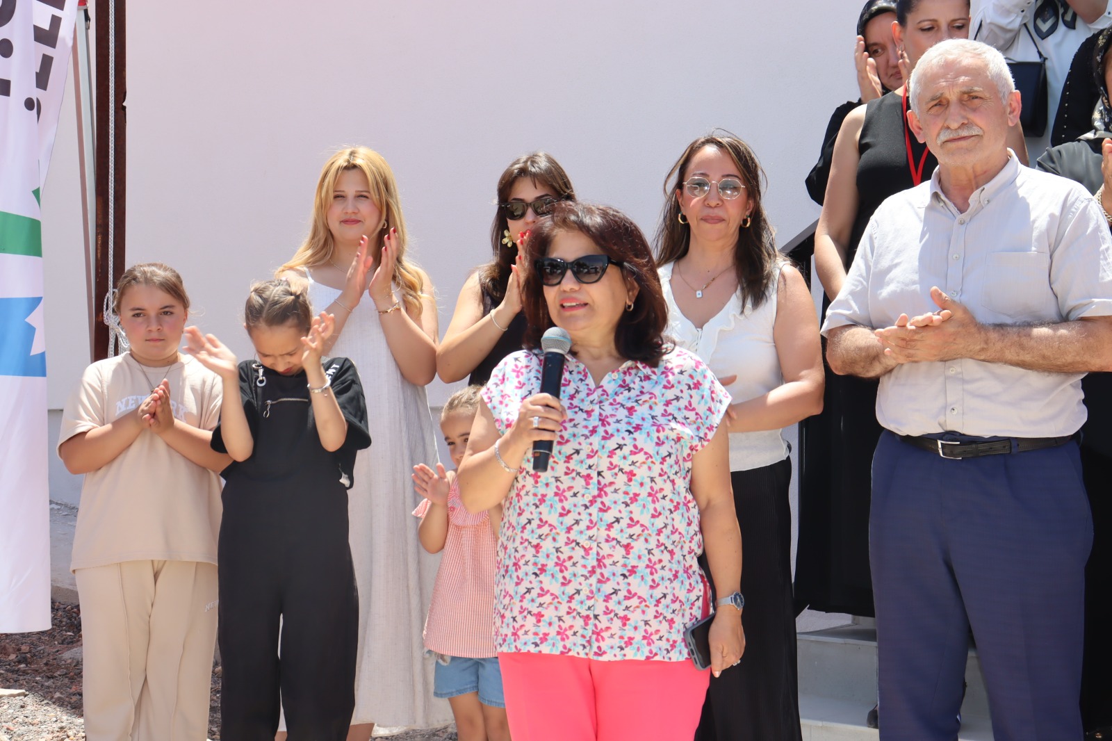 IZMEK kursiyerlerinin el emegi ürünleri Kurtdere'de sergilendi (5)