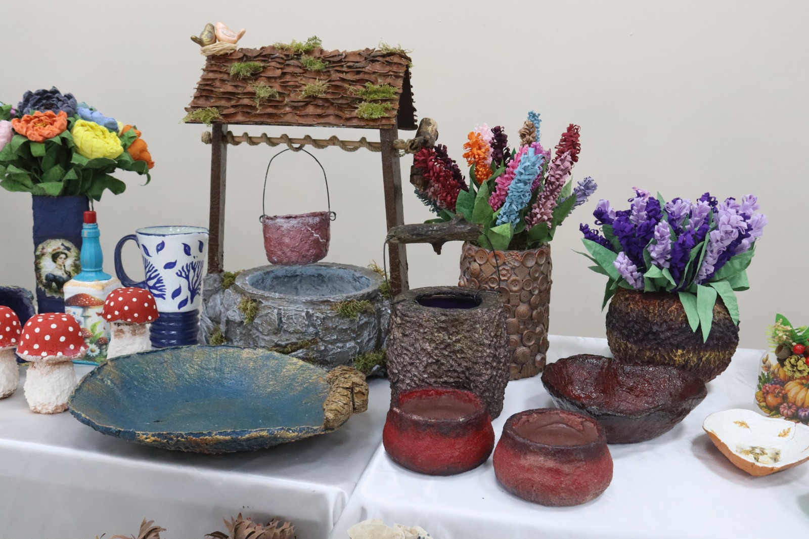 İZMEK’ten sanat dolu yıl sonu sergisi (12) İZMEK’ten sanat dolu yıl sonu sergisi (12)