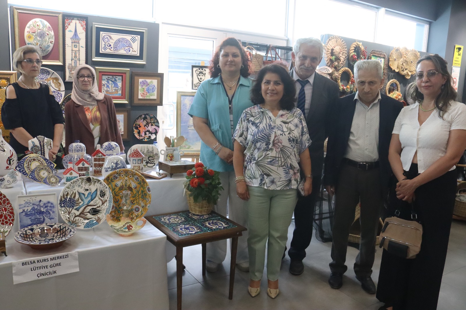 İZMEK’ten sanat dolu yıl sonu sergisi (42) İZMEK’ten sanat dolu yıl sonu sergisi (42)