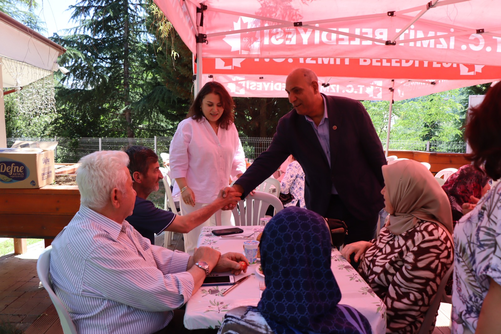 Izmit Belediyesi Alzheimer Yasam Evi 5 yasinda (1) Izmit Belediyesi Alzheimer Yasam Evi 5 yasinda (1)