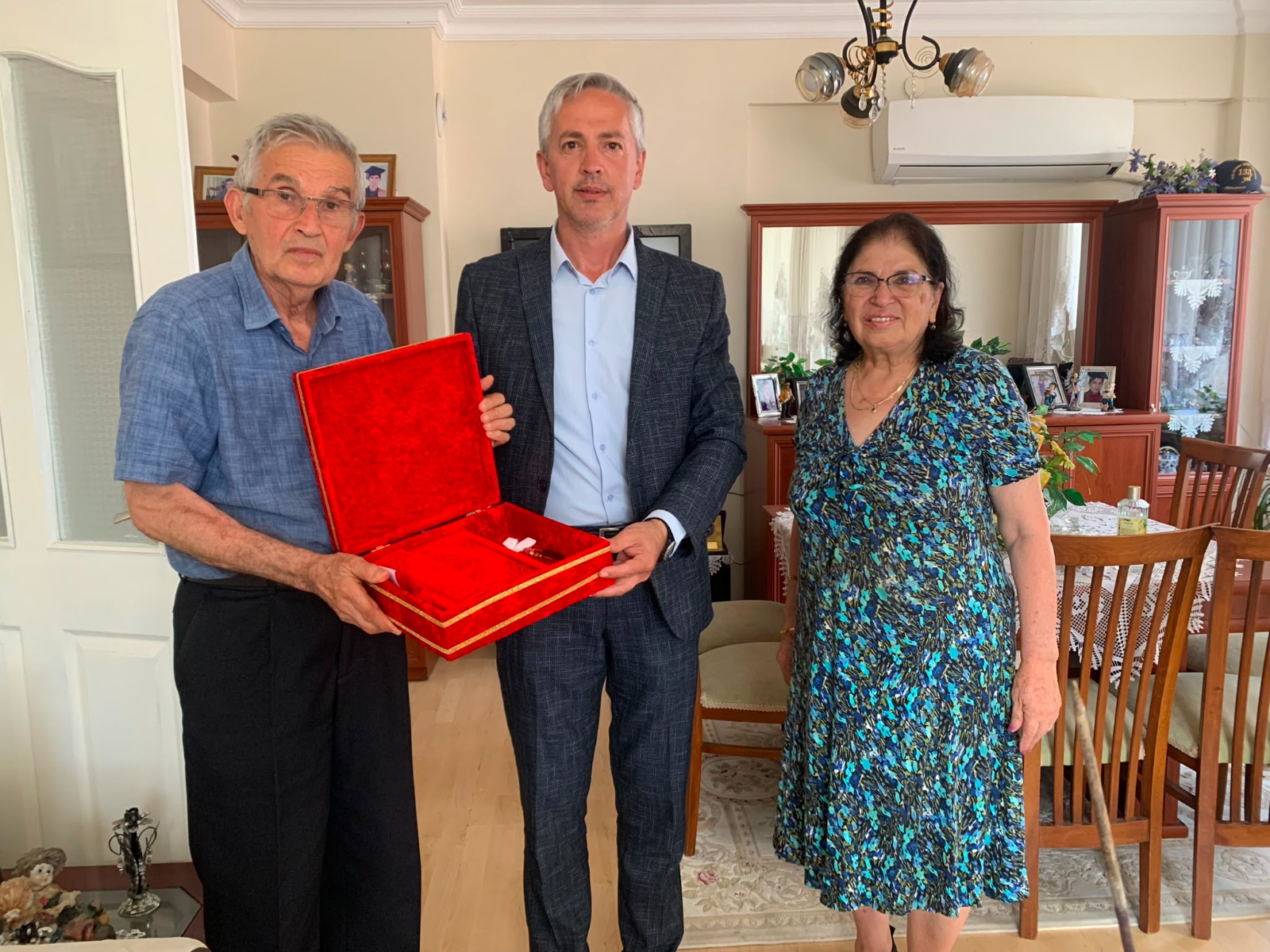 İzmit Belediyesi gazilere vefa ziyaretlerini sürdürüyor (2)
