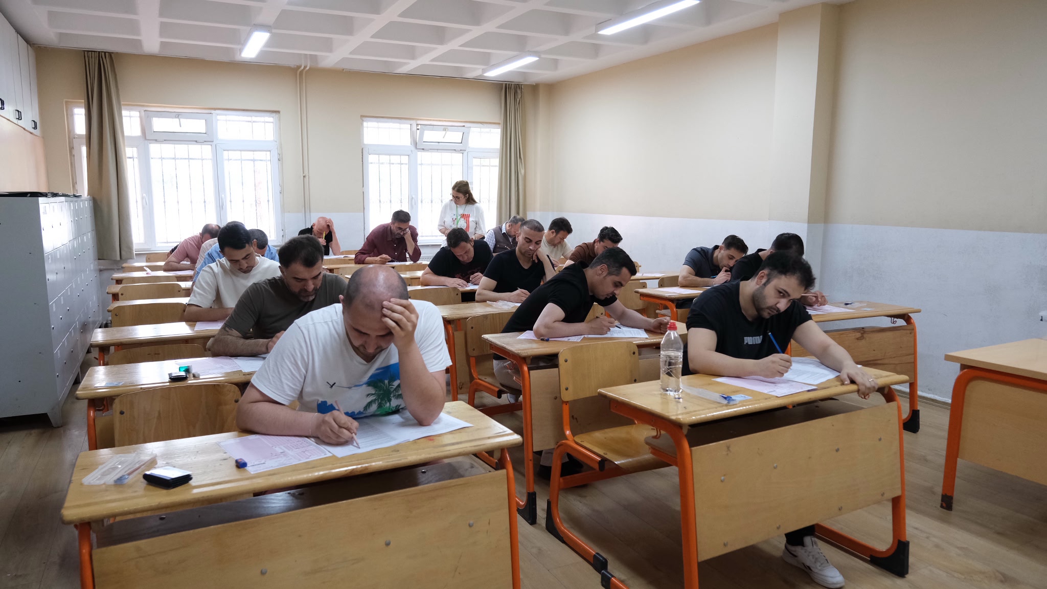Izmit Belediyesi, silahli özel güvenlik görevlisi sinavini gerçeklestirdi (5) Izmit Belediyesi, silahli özel güvenlik görevlisi sinavini gerçeklestirdi (5)