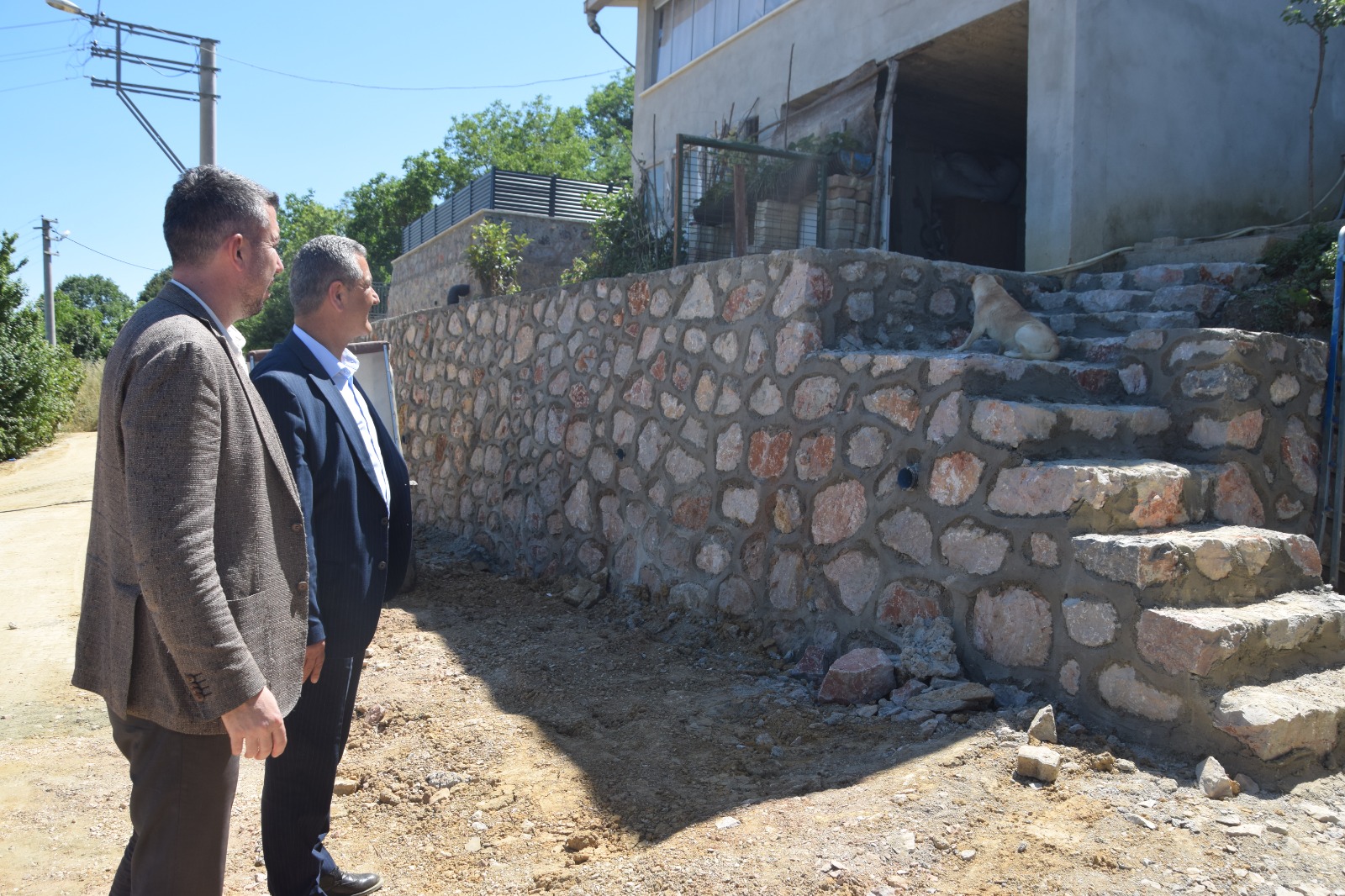 Izmit Belediyesinden Akmese'de yogun üstyapi mesaisi (11)