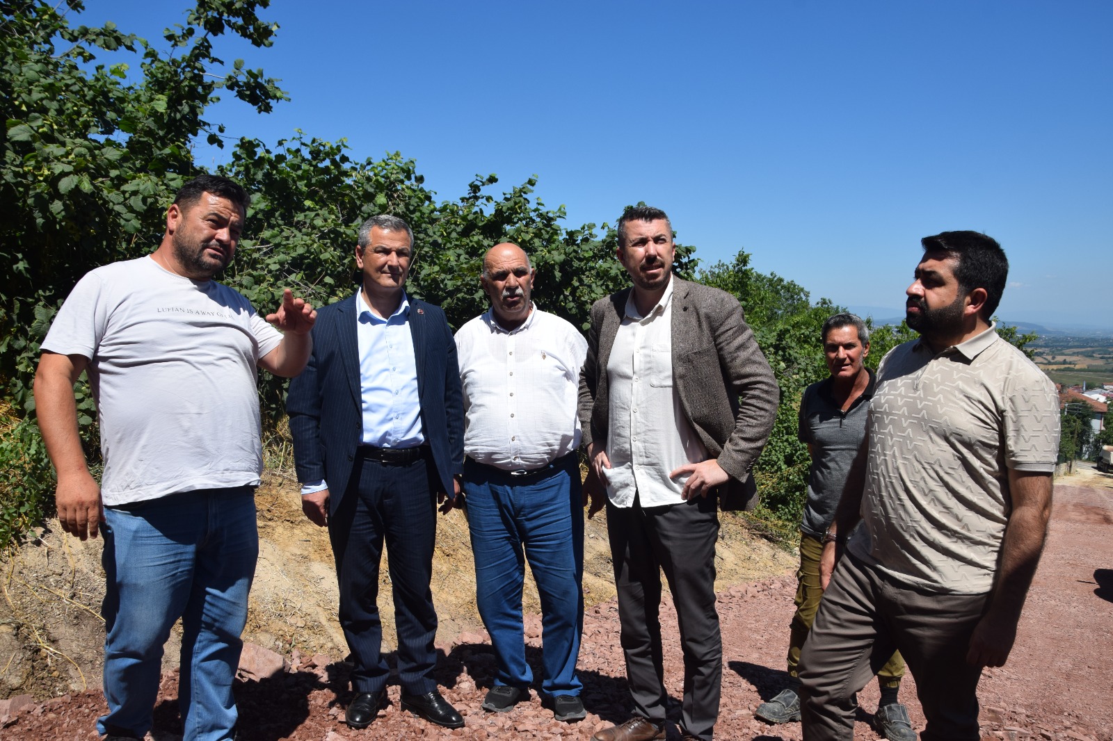 Izmit Belediyesinden Akmese'de yogun üstyapi mesaisi (6)