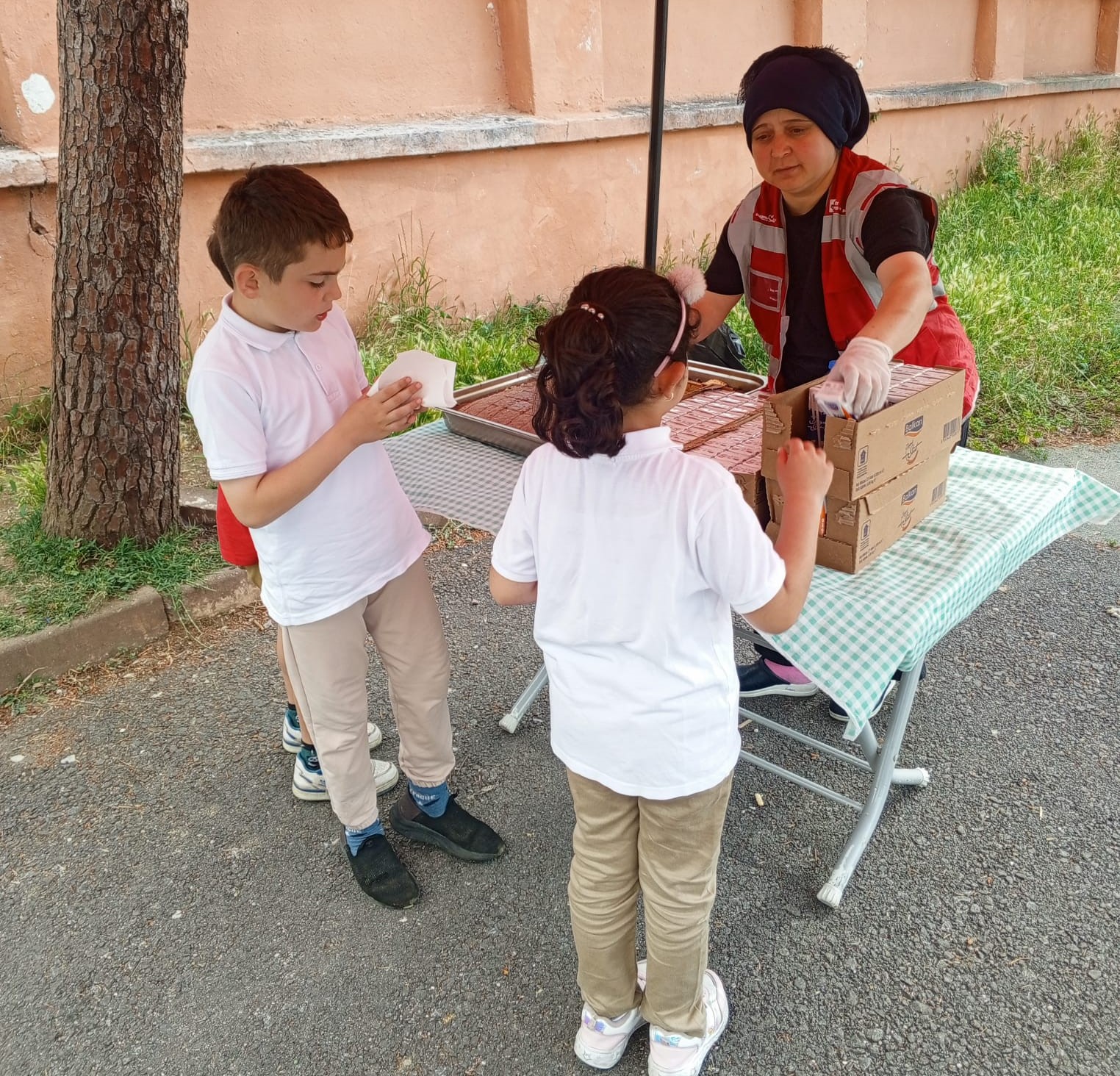 İzmit Belediyesinden öğrencilere beslenme desteği sürüyor (60)