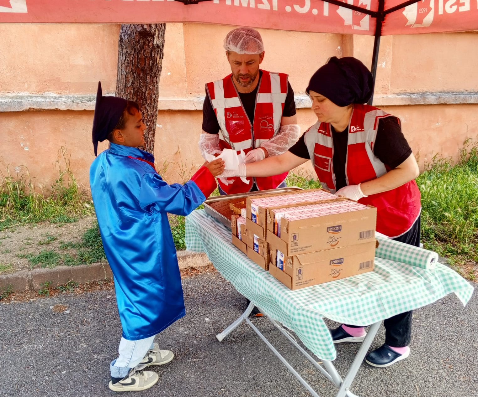 İzmit Belediyesinden öğrencilere beslenme desteği sürüyor (77)