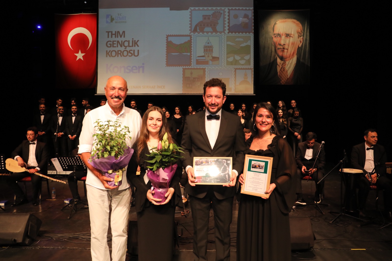 Izmitte Anadolu ezgileri yankilandi (3) Izmitte Anadolu ezgileri yankilandi (3)