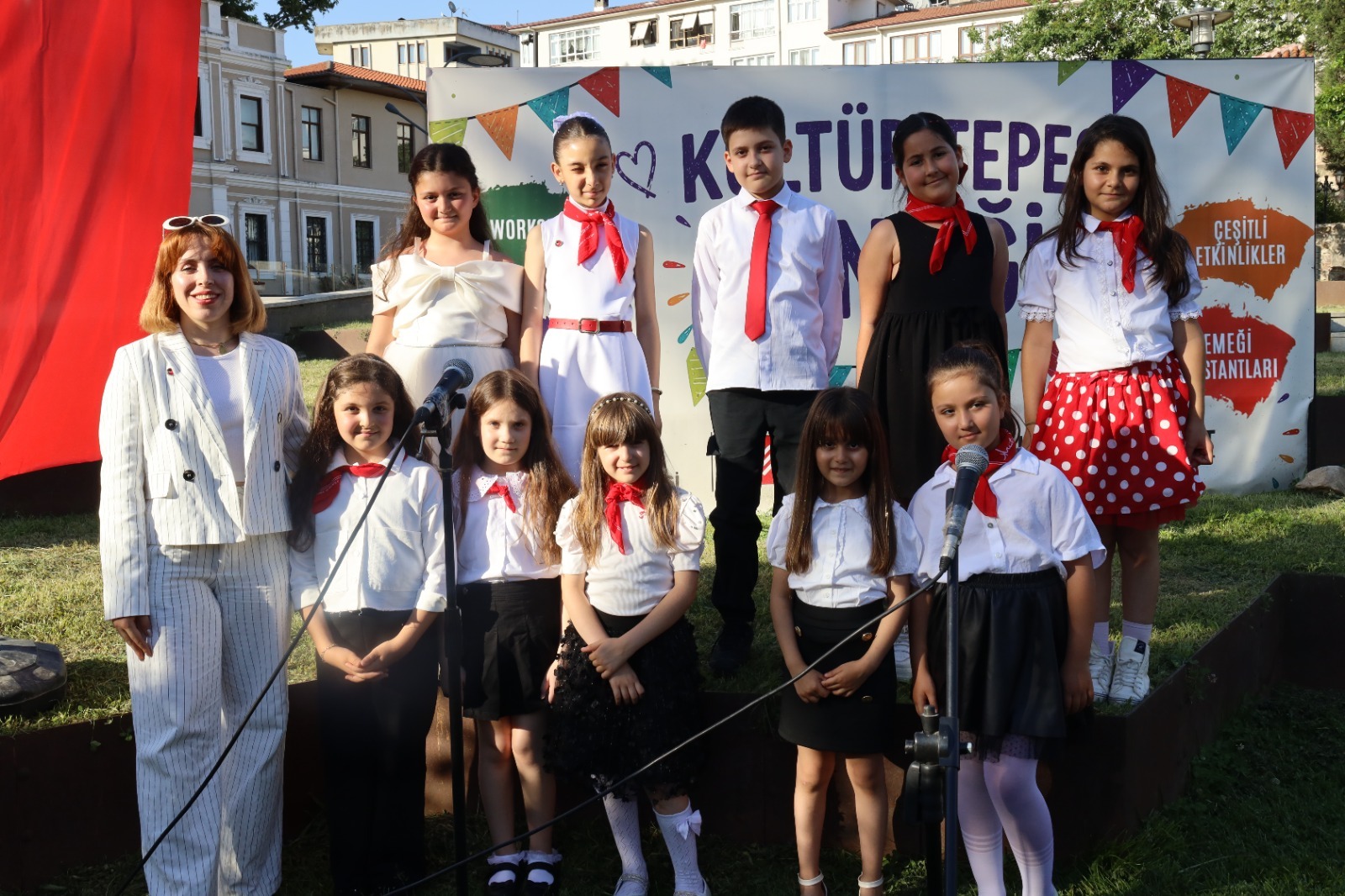 Kültür Tepesi'nde emek, üretim ve eglence bulustu (1) Kültür Tepesi'nde emek, üretim ve eglence bulustu (1)