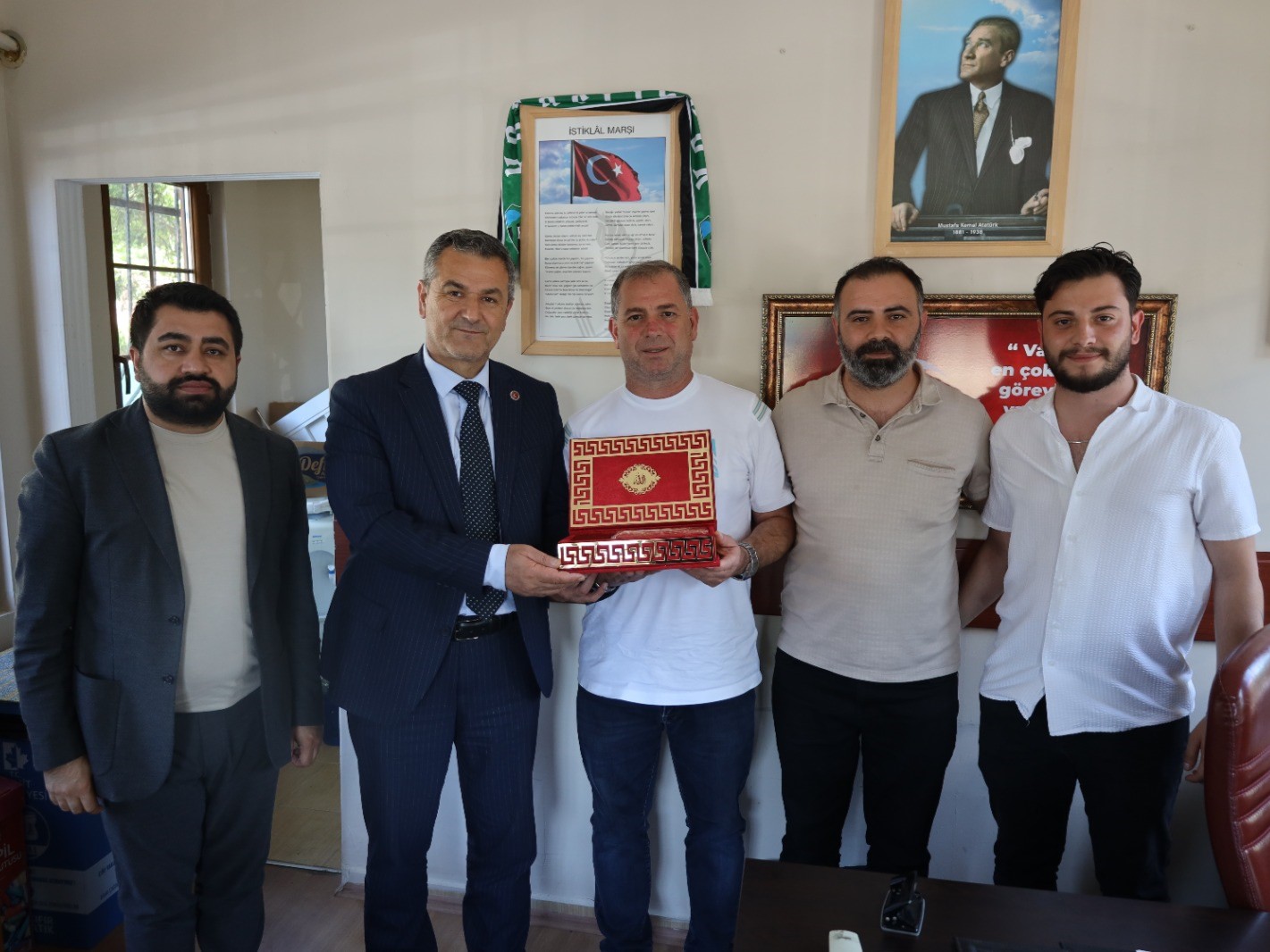 Orhan Mahalle Muhtari Ümit Aktürk