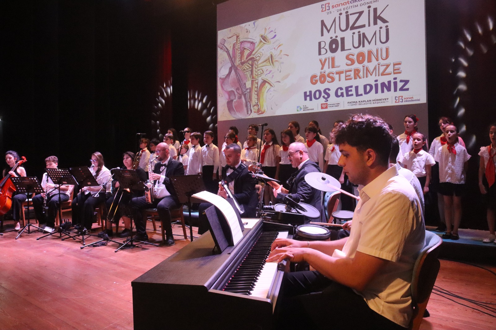 Sanat Akademisi Müzik Bölümü’nden muhteşem yıl sonu konseri (6)